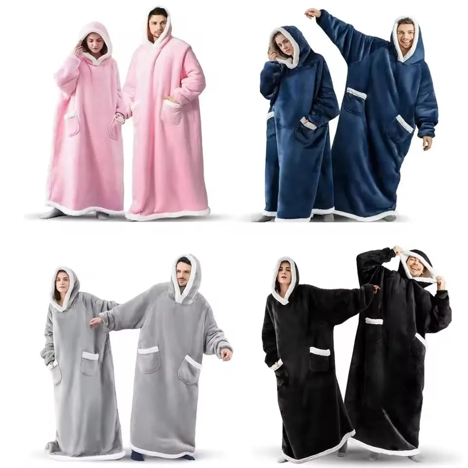 Couverture à capuche XXL Cozya : 4 coloris rose, bleu marine, gris, noir